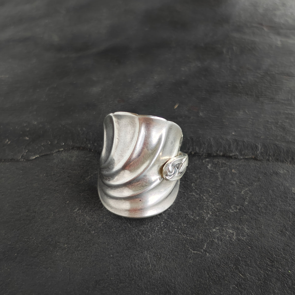 Spoon 'dress ring'.
