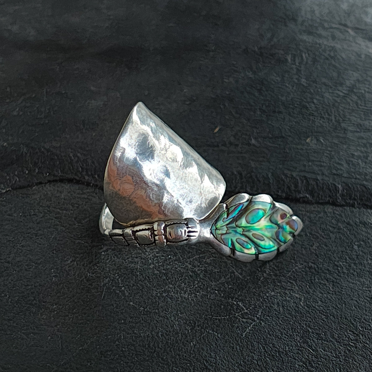 Spoon 'dress ring'.