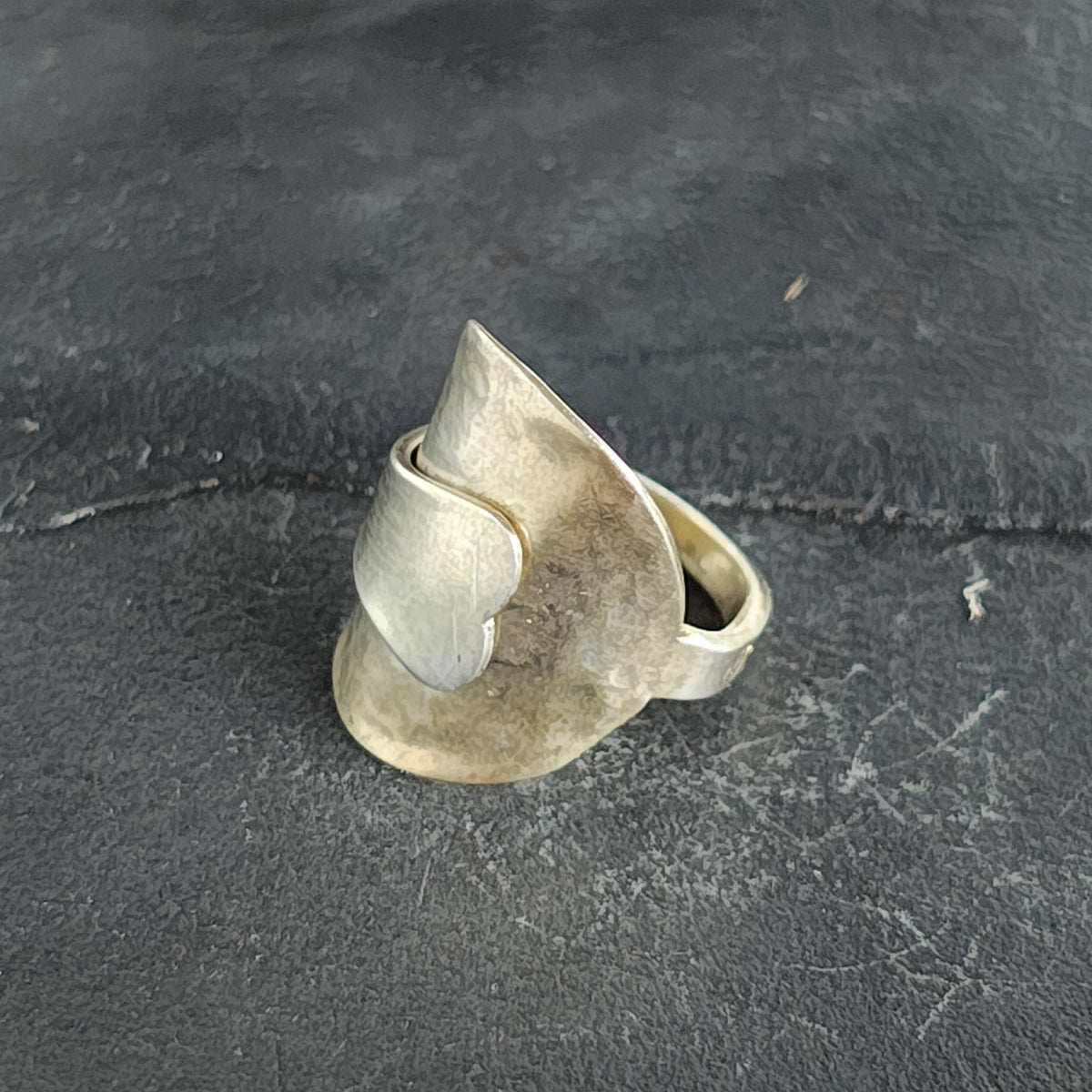 Spoon 'dress ring'.