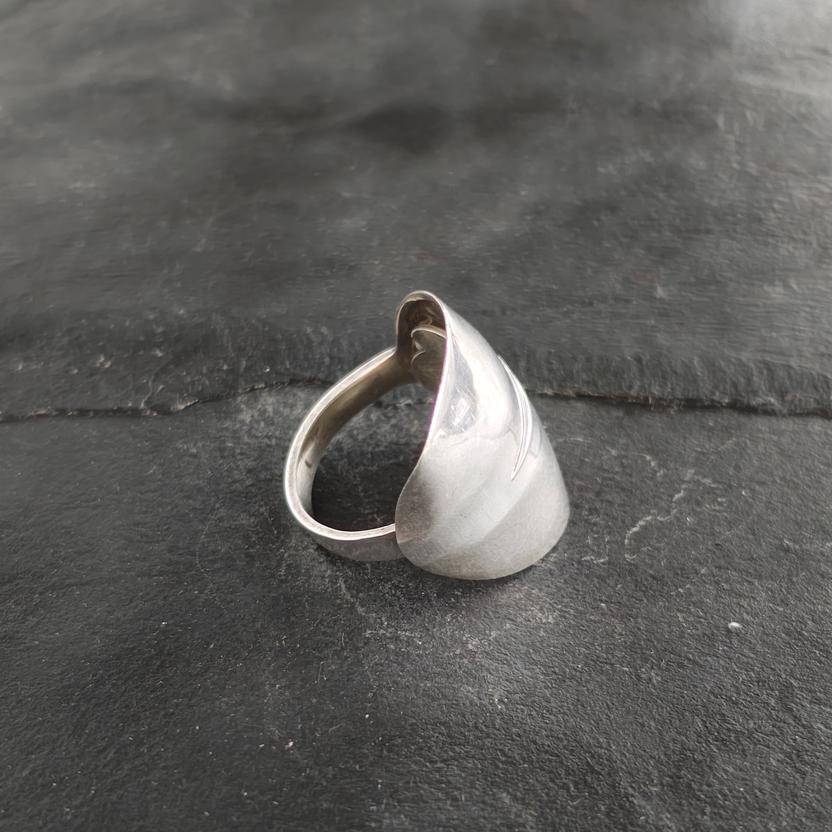Spoon 'dress ring'.