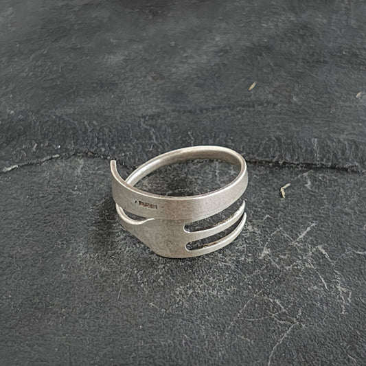 Fork ring.