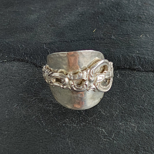 Spoon 'dress ring'.