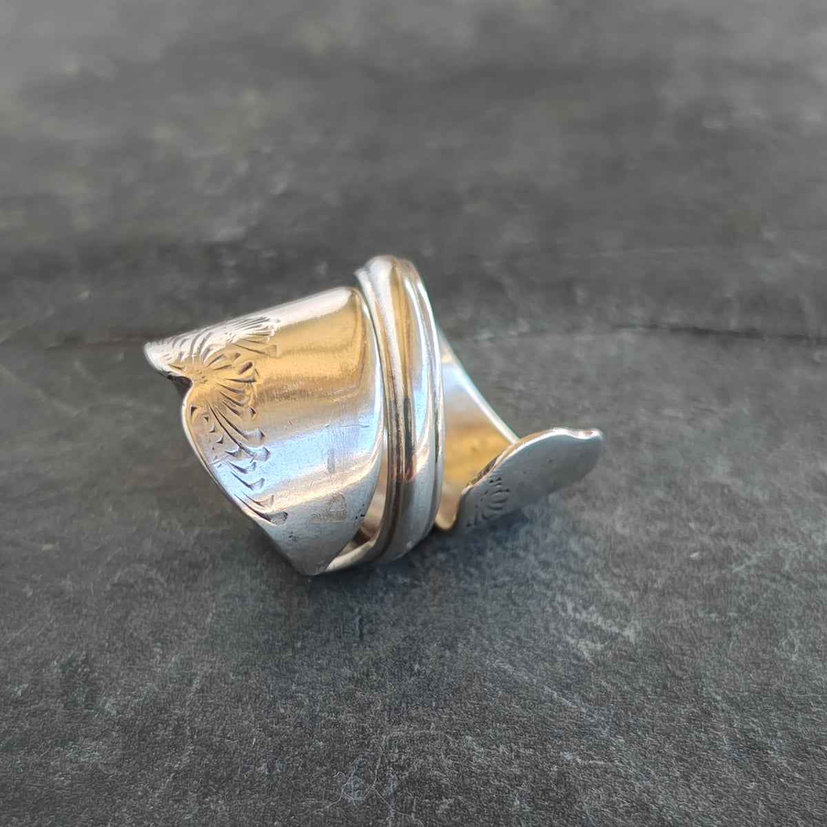 Knife ring.