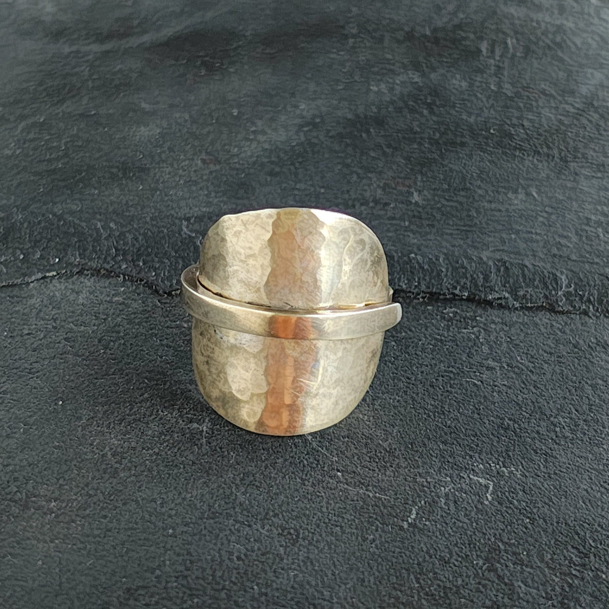 Spoon 'dress ring'.