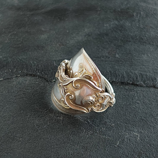 Spoon 'dress ring'.
