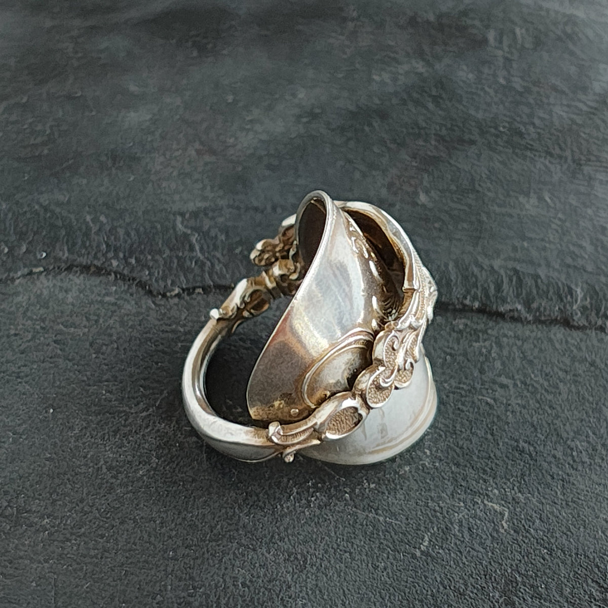 Spoon 'dress ring'.