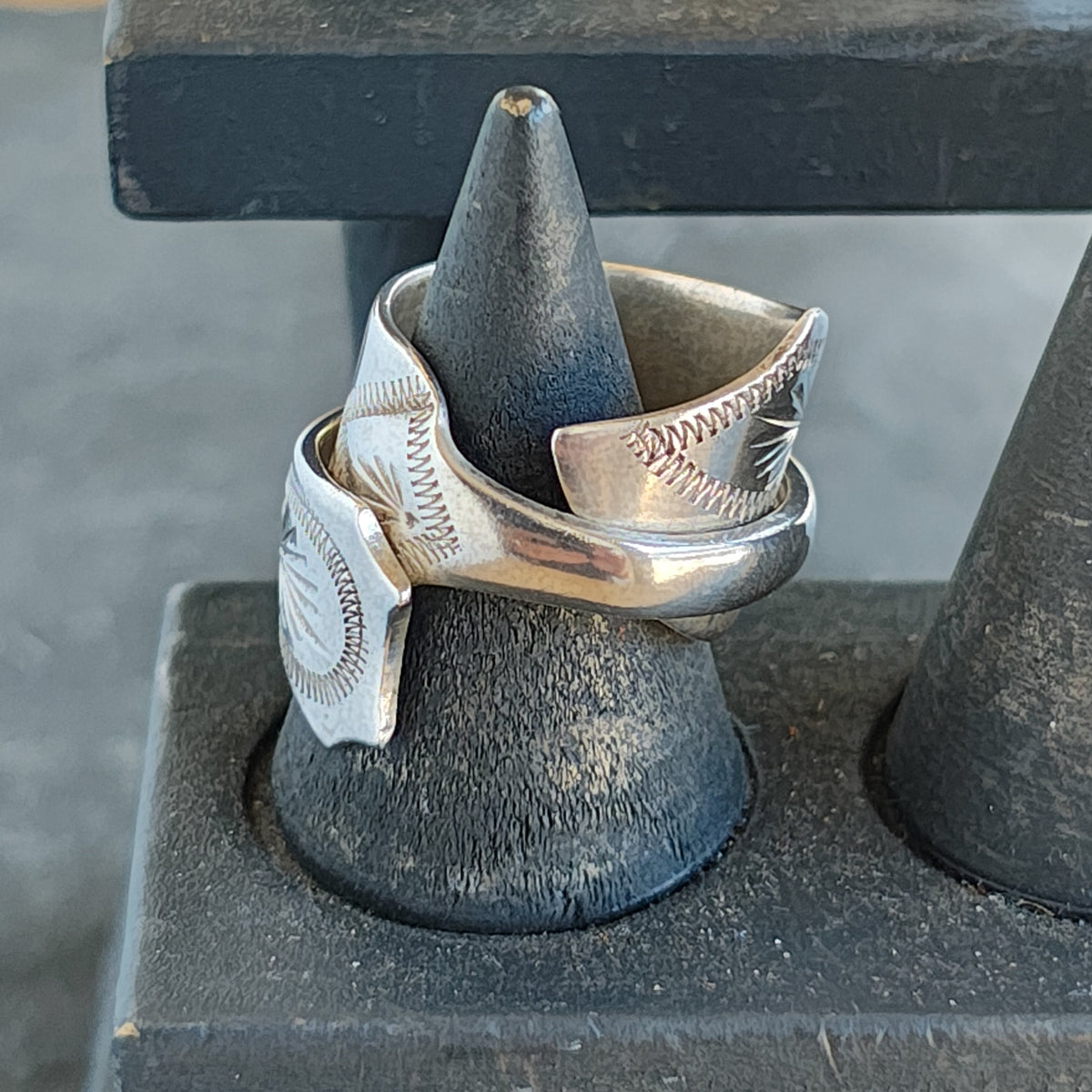 Knife ring.